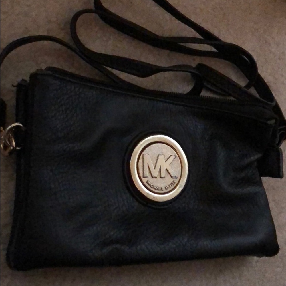 Black cross body purse